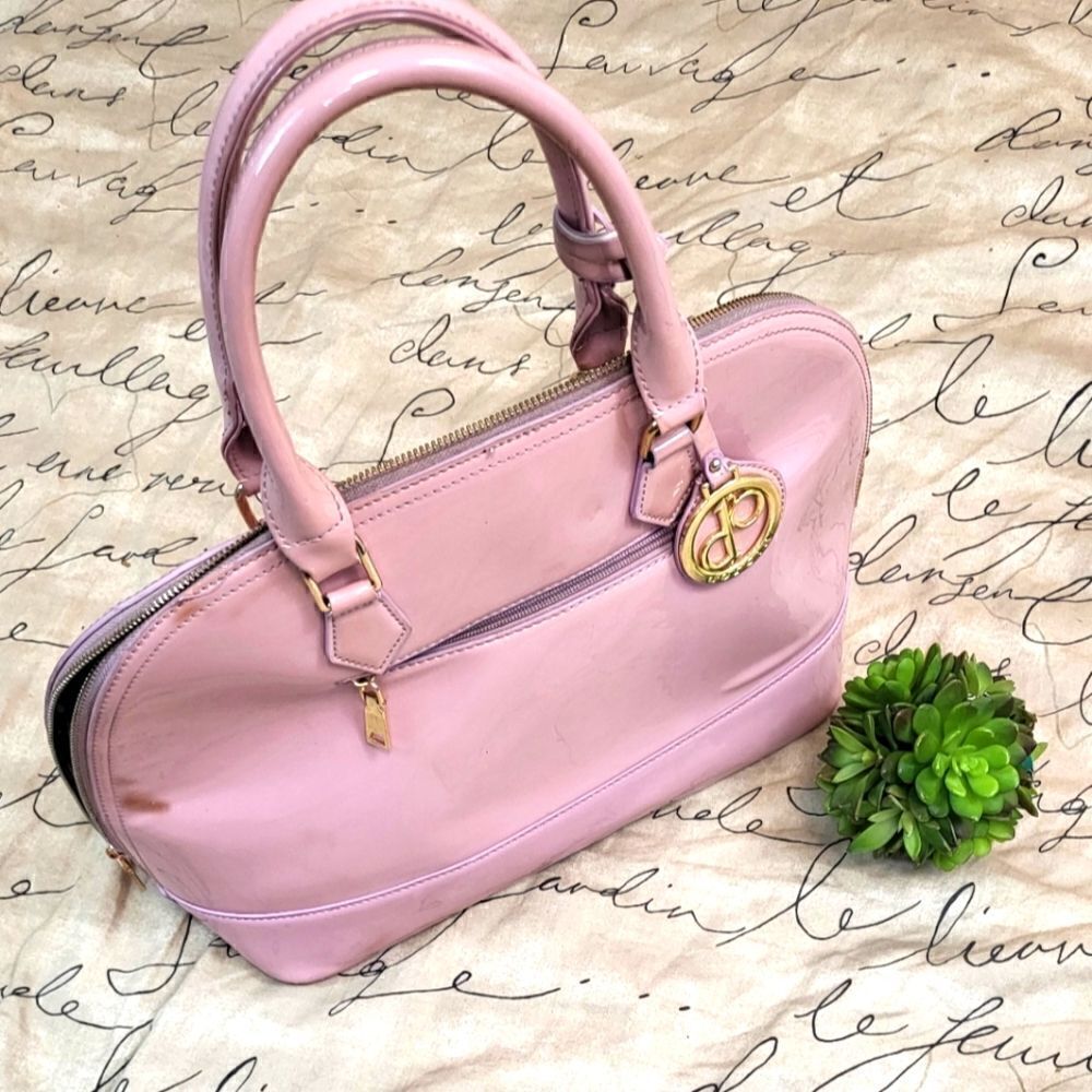 Dorcia patent leather purse